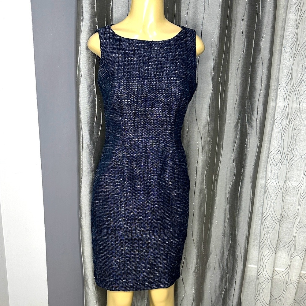 Calvin Klein Women’s Sz 4 Elegant Navy Blue Sleeveless Dress